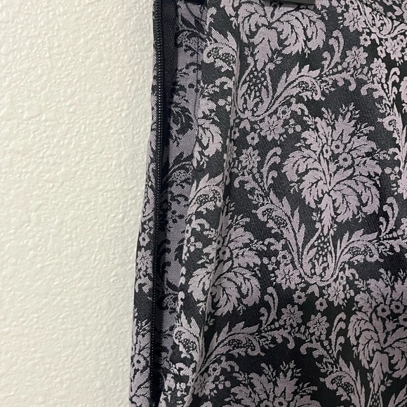 J. McLaughlin Tapestry Print Trouser - Picture 5 of 5